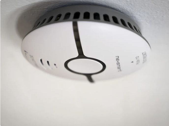 Detektor dymu w zbliżeniu – czujnik dymu WiFi do domu, zapewniający ochronę przed pożarem